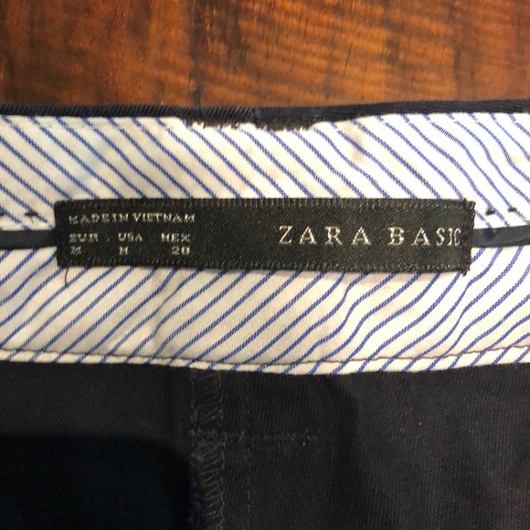 Zara navy shorts, size medium - Picture 3 of 3